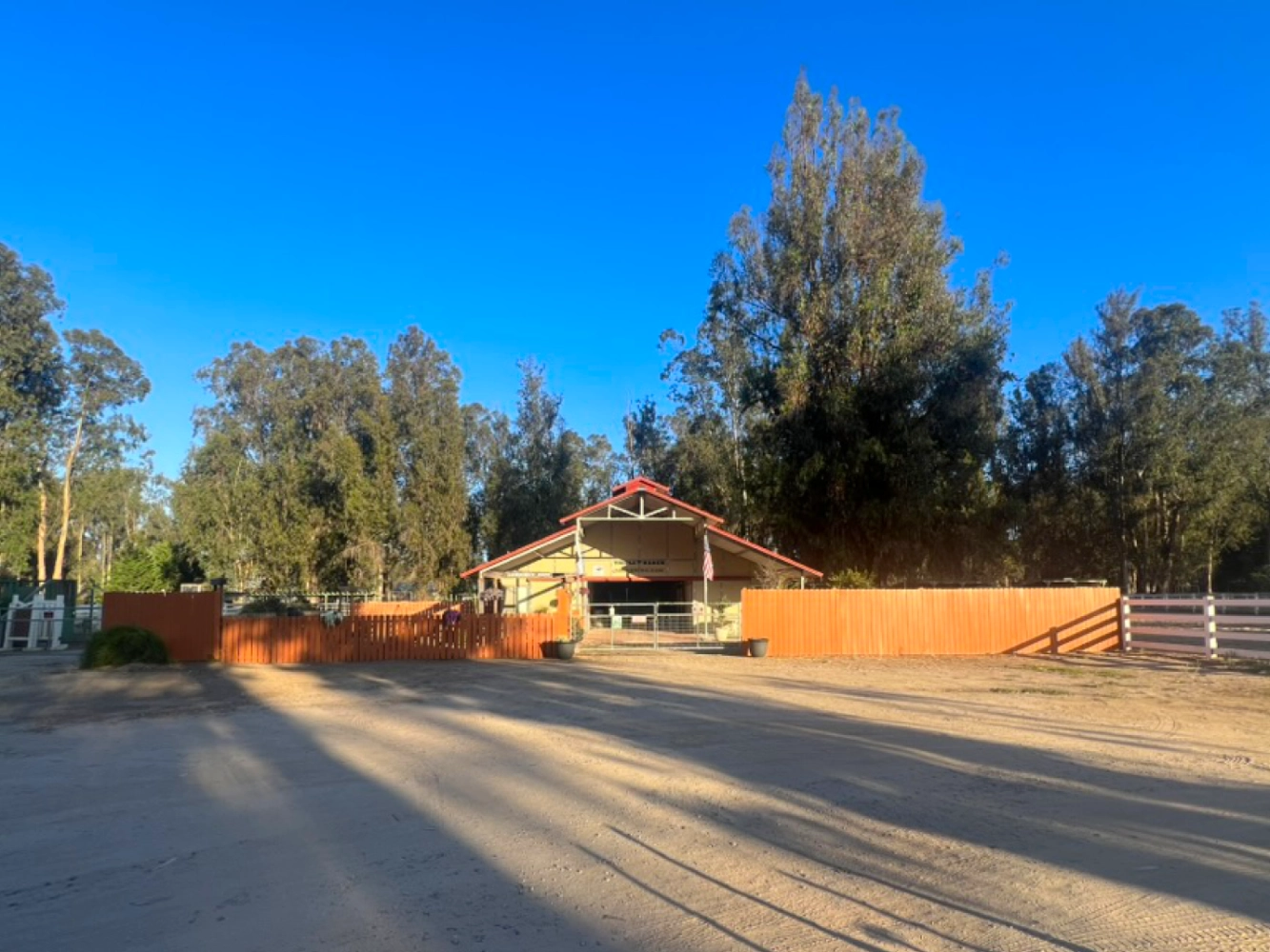 Wide view of Triple D Ranch barn