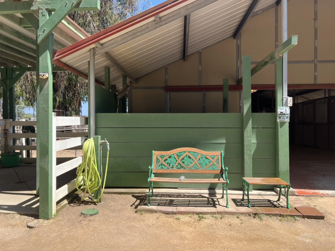 Wash rack seating area at Triple D Ranch